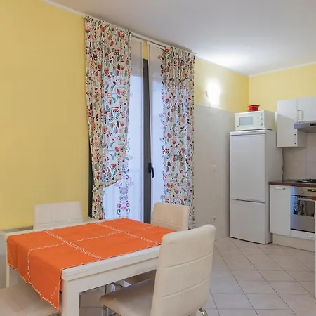Big Salomone 51 Apartment